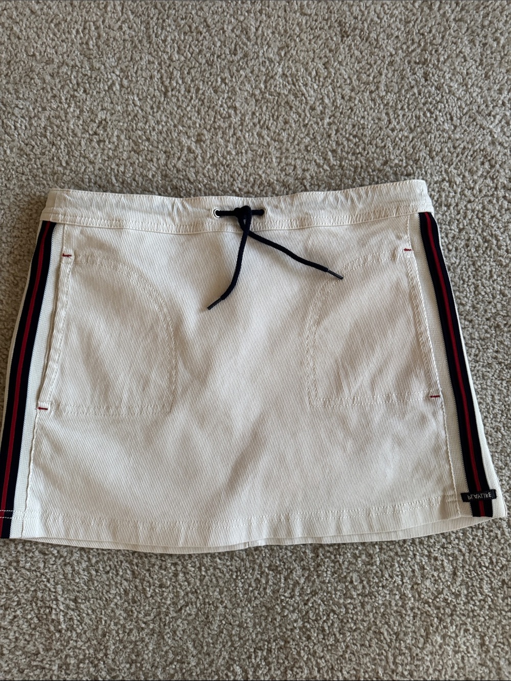 Womenโs Vintage Y2K European Mini Skirt sz 42 or M